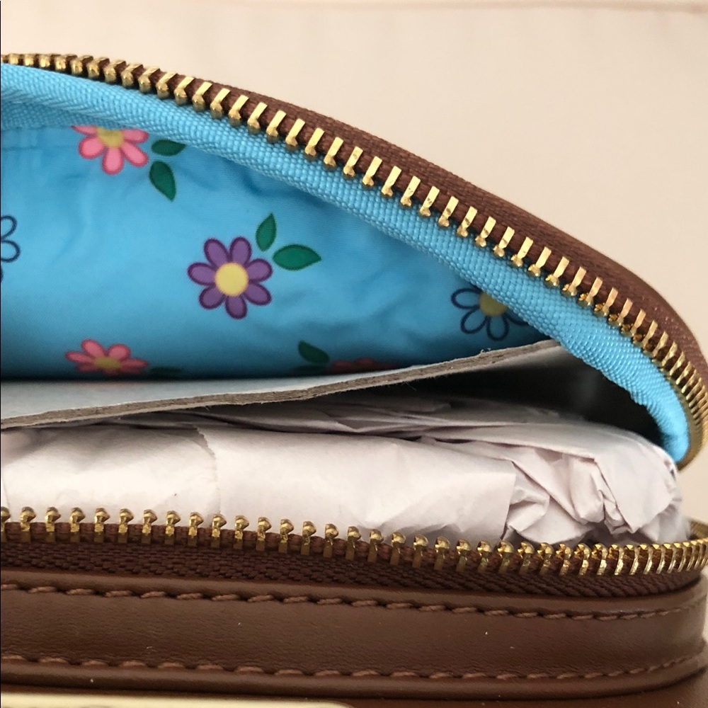 Loungefly Tangled Pascal Flowered Mini Backpack Hard Tag New! - Picture 11 of 13